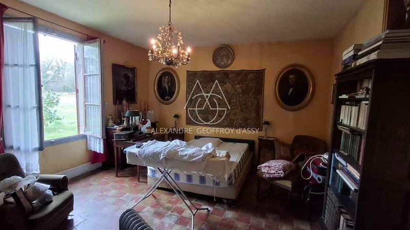 Corps de ferme - 600 m² - 15 pièces