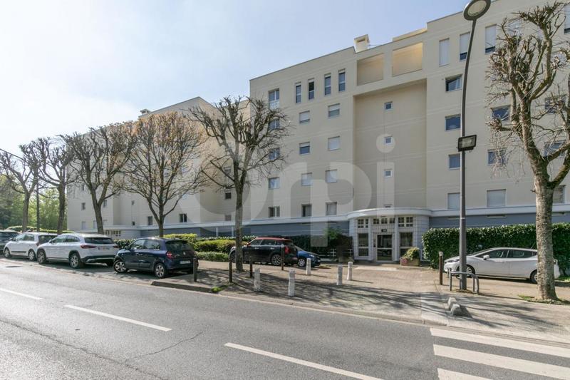 Duplex - 111 m² - 5 pièces