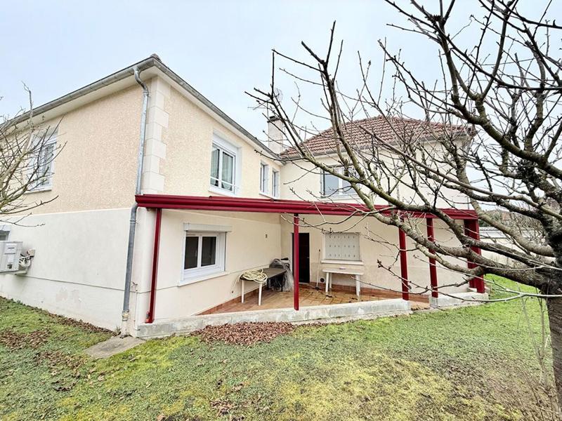 Maison - 152 m² - 6 pièces