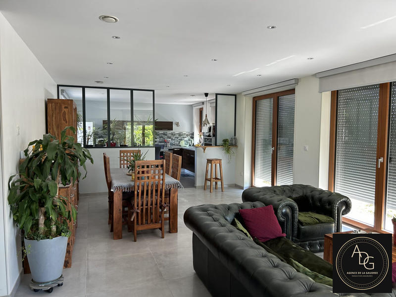 Maison contemporaine - 150 m² - 6 pièces