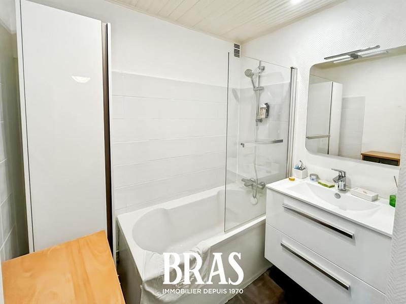 Appartement - 60 m² - 2 pièces