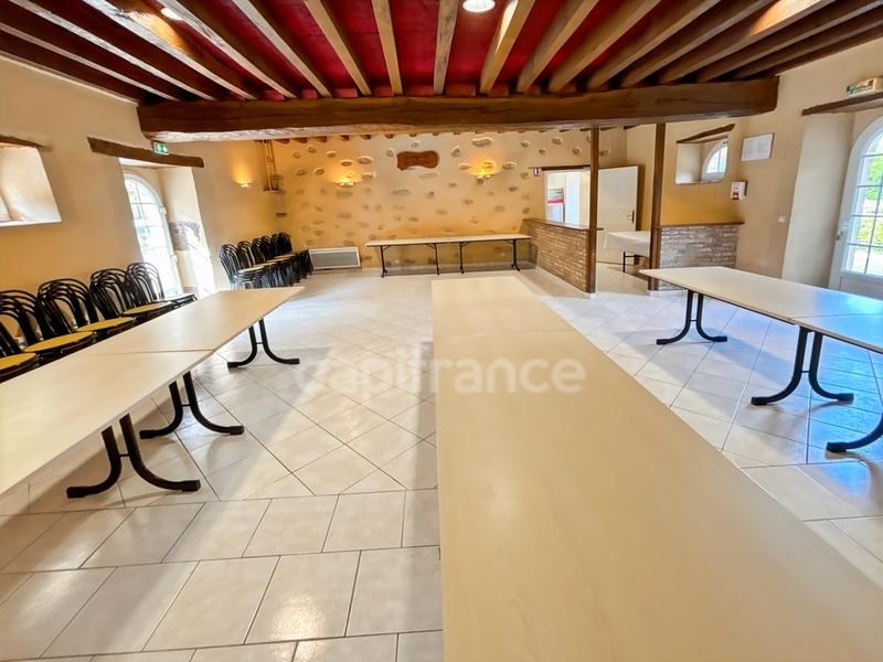 Propriété - 360 m² - 10 pièces