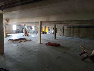 Fonds de commerce - 2 165 m²