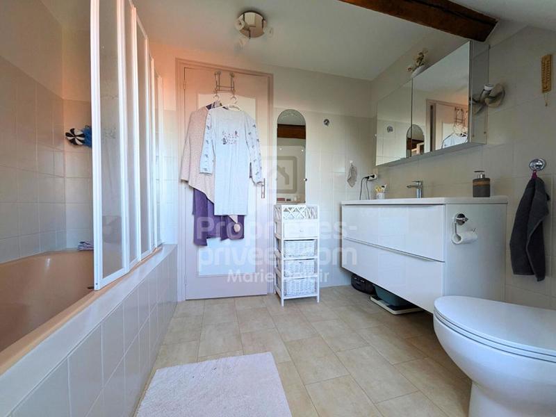 Maison - 98 m² - 3 pièces