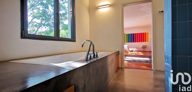 Maison - 204 m² - 5 pièces