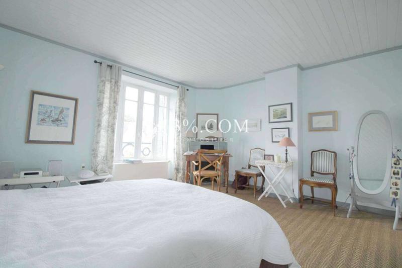 Demeure - 133 m² - 6 pièces