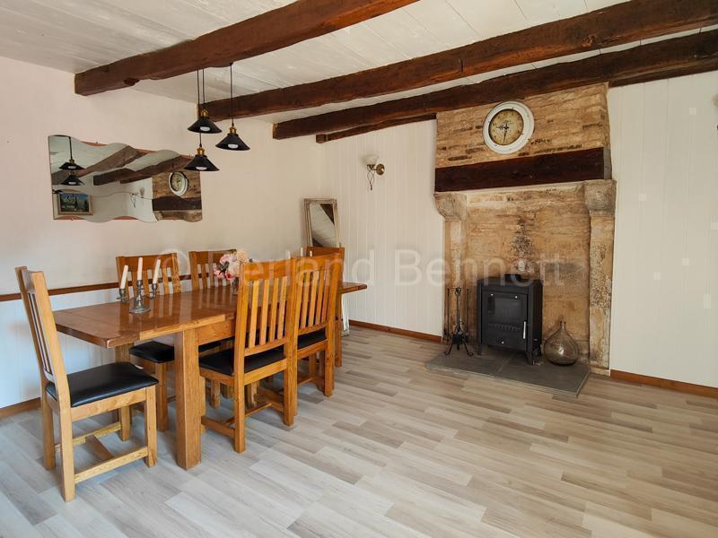 Maison en pierre - 211 m² - 9 pièces