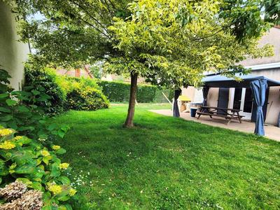 Maison - 160 m² - 7 pièces