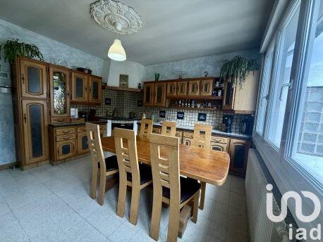 Maison - 160 m² - 8 pièces