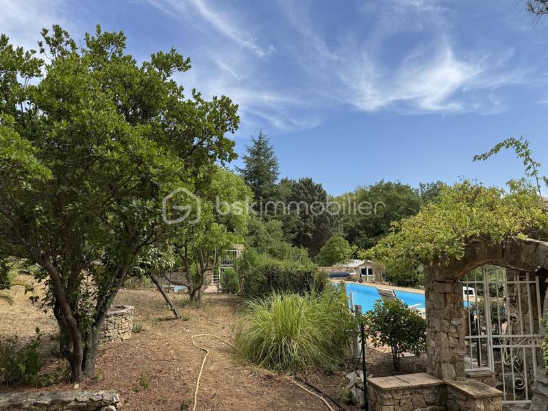 Maison - 169 m² - 6 pièces