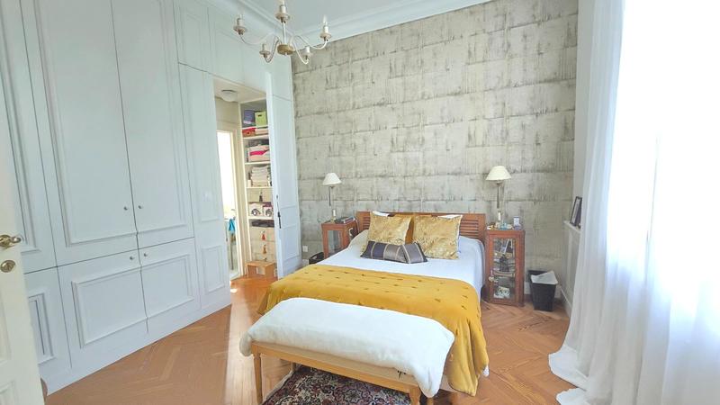 Villa - 183 m² - 8 pièces