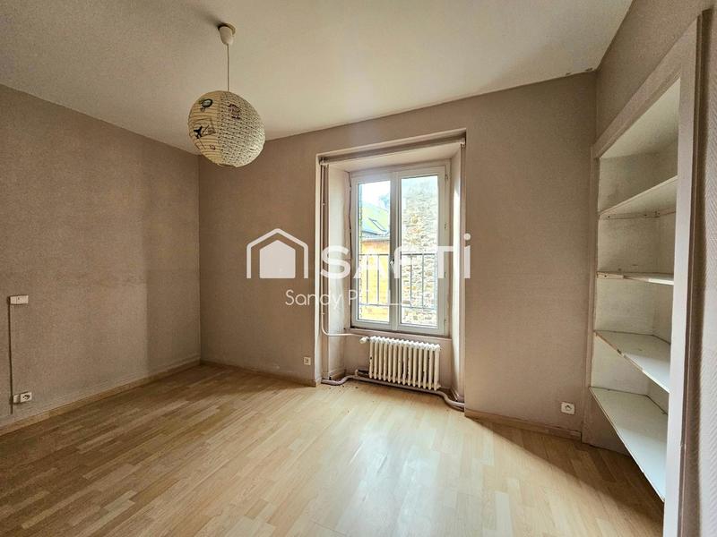 Appartement - 140 m² - 5 pièces