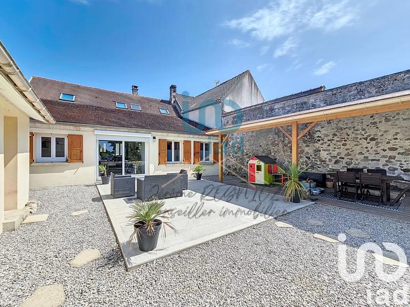Maison - 138 m² - 5 pièces