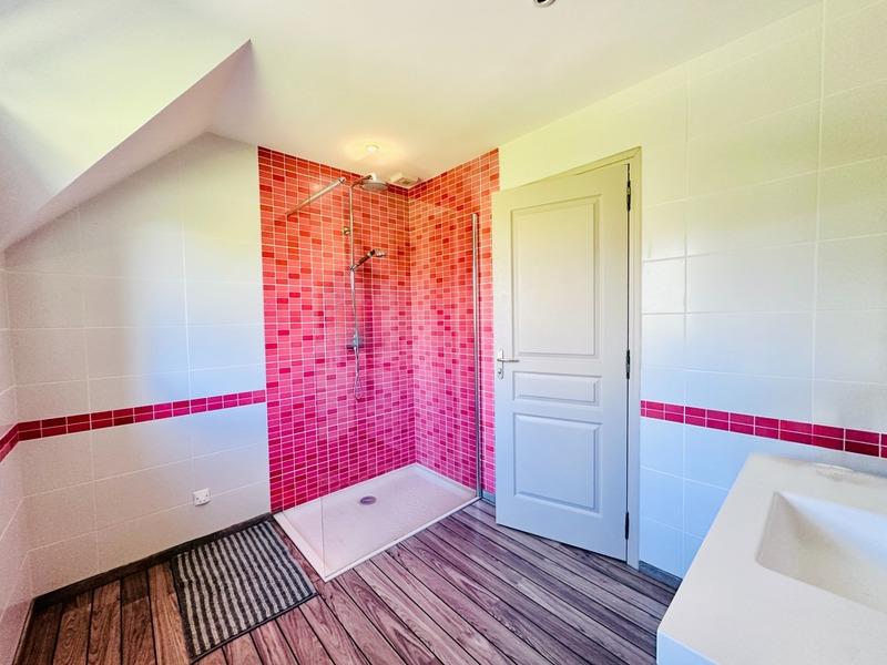 Maison - 174 m² - 6 pièces