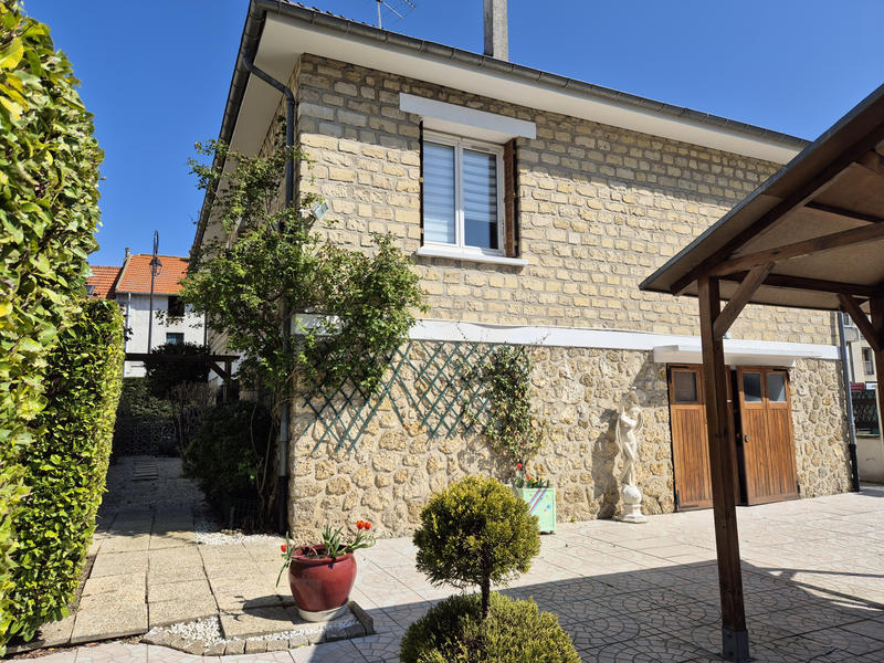 Maison - 128 m² - 5 pièces