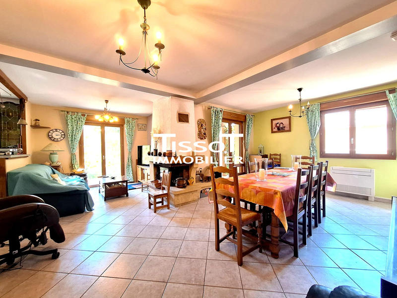 Maison traditionnelle - 96 m² - 4 pièces