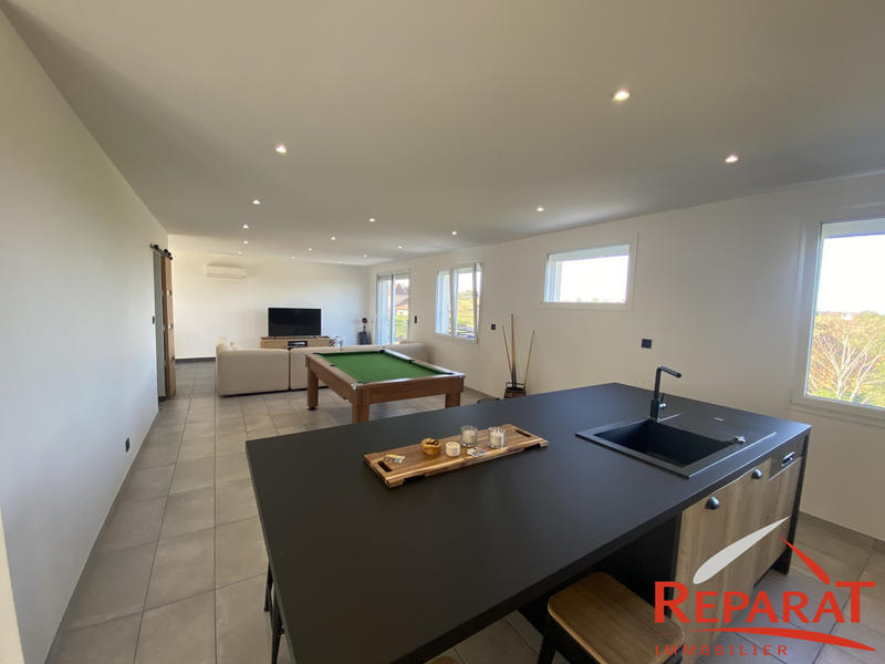 Maison - 160 m² - 7 pièces