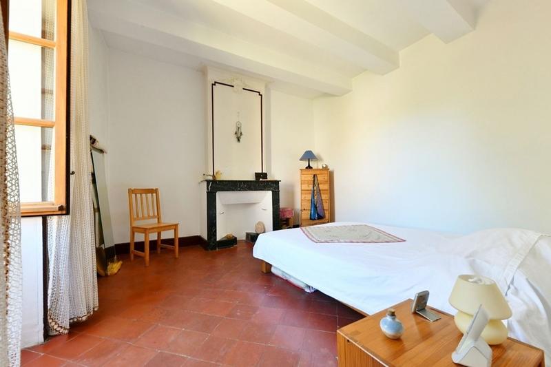 Maison en pierre - 274 m² - 11 pièces