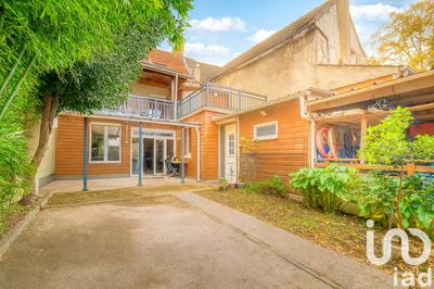 Maison - 150 m² - 7 pièces