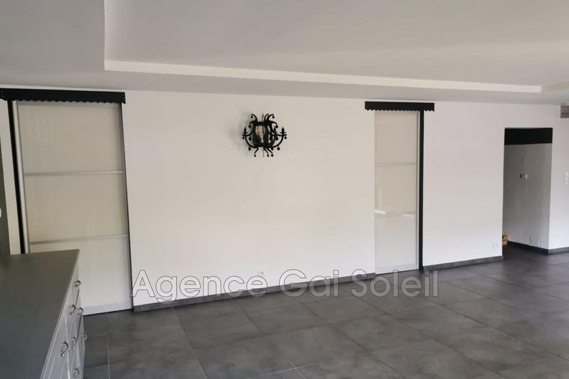 Villa - 250 m² - 7 pièces
