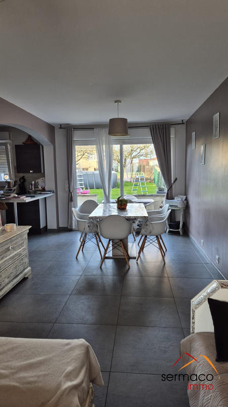 Maison - 90 m² - 4 pièces
