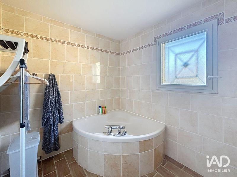 Maison - 195 m² - 5 pièces