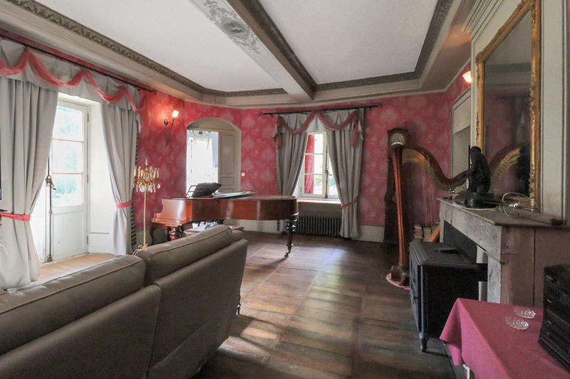 Château - 511 m² - 17 pièces