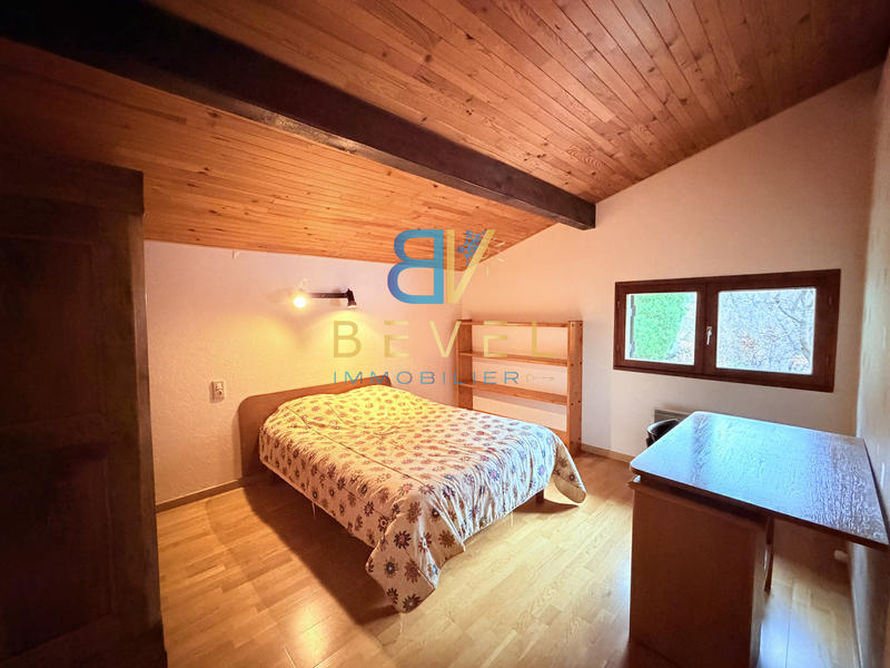 Maison - 147 m² - 6 pièces