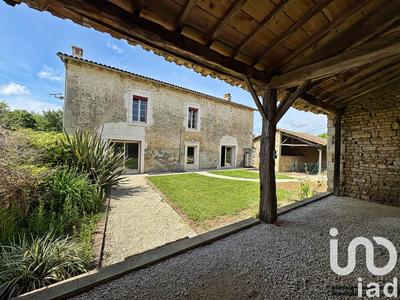 Maison - 140 m² - 5 pièces