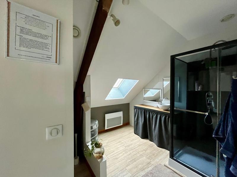 Maison traditionnelle - 183 m² - 7 pièces