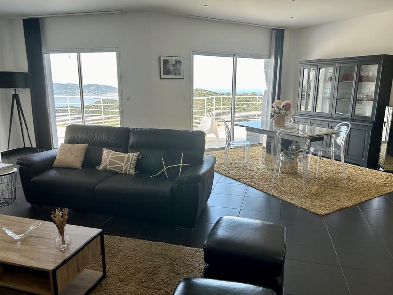 Villa - 217 m² - 5 pièces