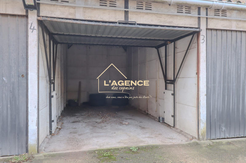 Parking / Garage - 15 m²