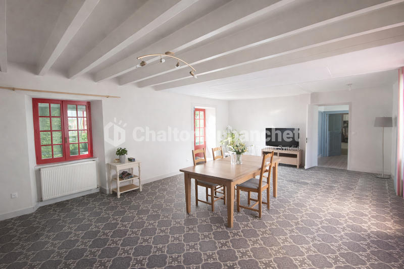 Maison - 178 m² - 7 pièces