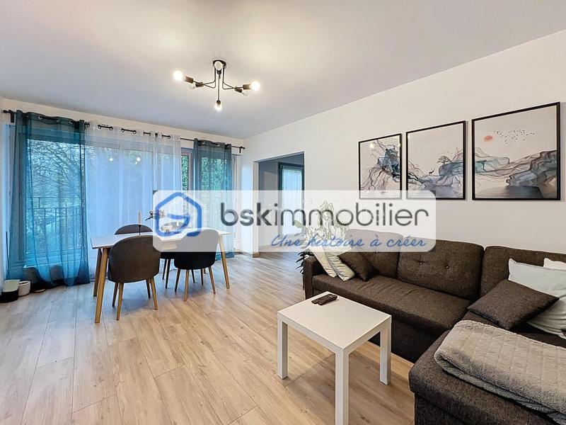 Appartement - 80 m² - 4 pièces