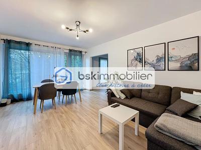 Appartement - 80 m² - 4 pièces