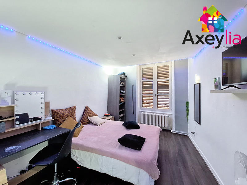 Maison - 183 m² - 6 pièces