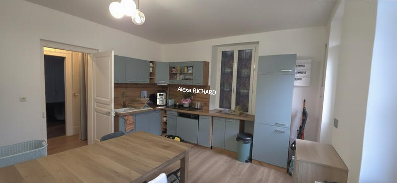 Maison - 92 m² - 5 pièces