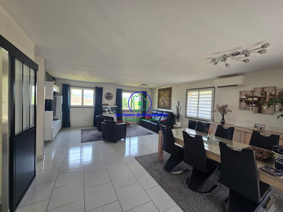 Villa - 120 m² - 6 pièces