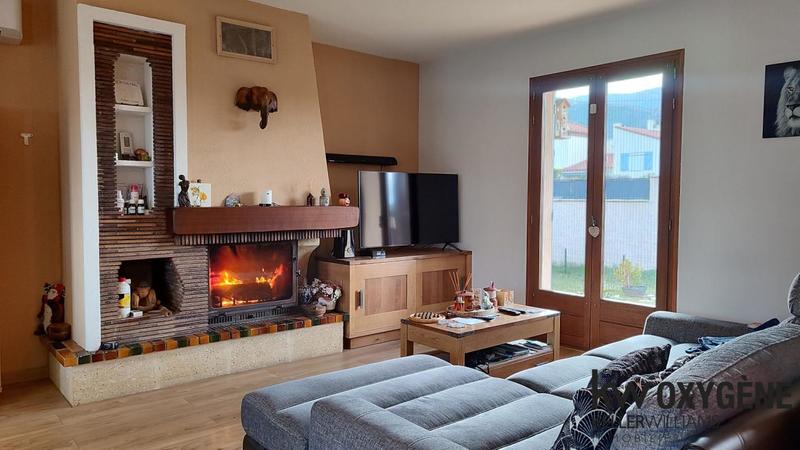 Maison - 90 m² - 5 pièces