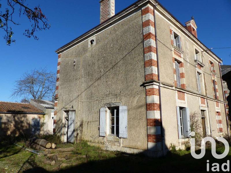 Maison - 205 m² - 9 pièces