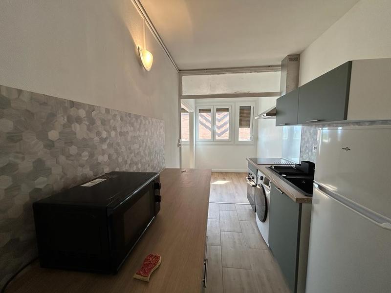 Chambre - 9 m² - 1 pièce