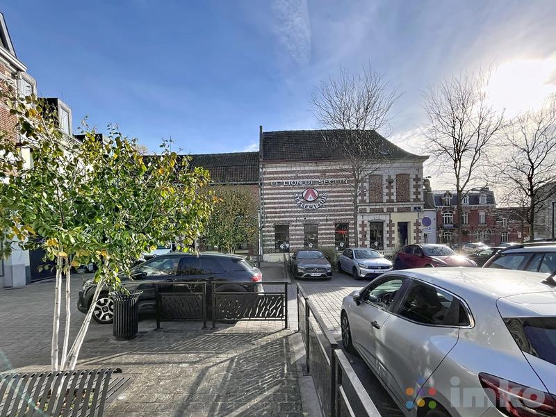 Local commercial - 338 m²