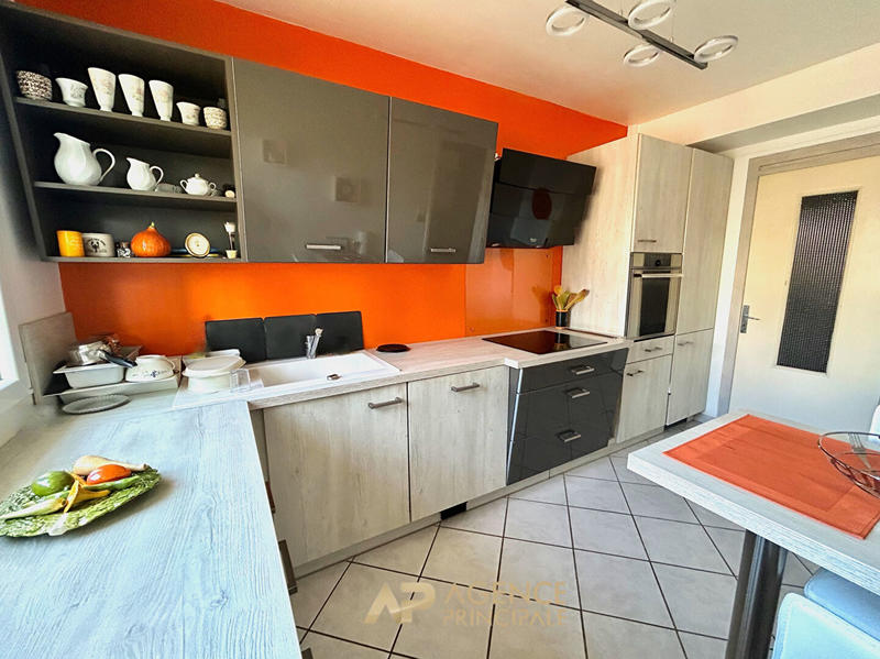 Maison - 106 m² - 5 pièces