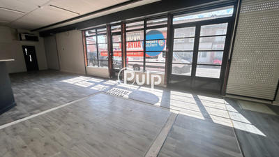 Local commercial - 290 m² - 5 pièces