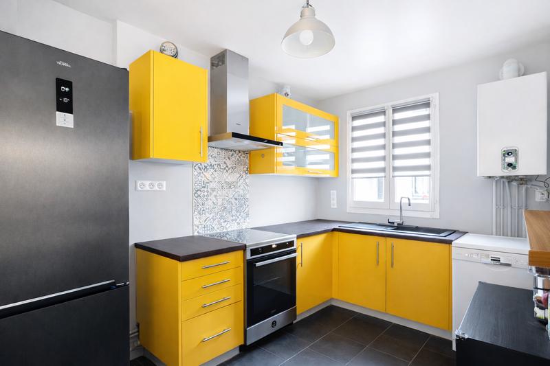 Maison - 95 m² - 5 pièces