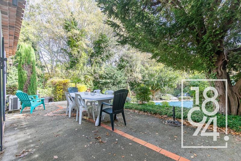 Villa - 137 m² - 5 pièces