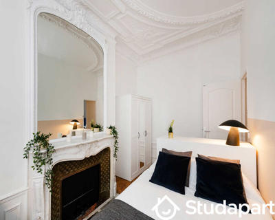 Chambre - 170 m² - 1 pièce