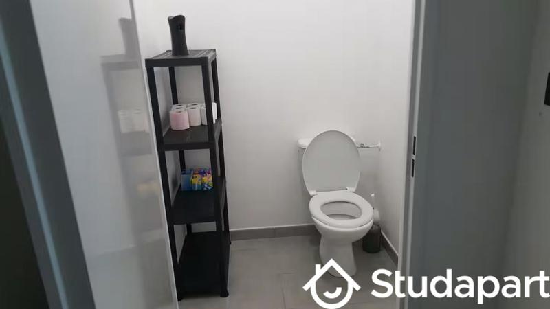 Chambre - 9 m² - 1 pièce