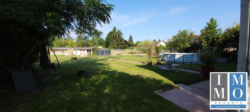 Maison traditionnelle - 131 m² - 7 pièces