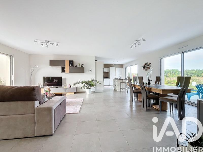 Maison - 145 m² - 6 pièces